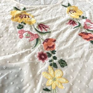 Swiss dot UmGee embroidered Medium top.